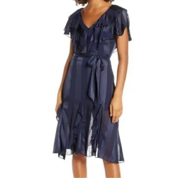 Elizabeth Crosby Ana Dress Navy Stripes Size M - Picture 1 of 8